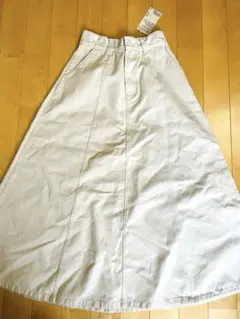 無印良品 木の実から作ったカボックス混 フレアスカート