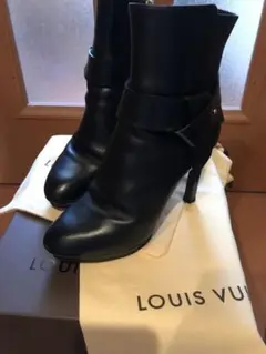 ルイ ヴィトン レザーブーツ