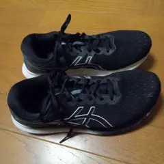 アシックス　エボライド　ランニングシューズ ブラック