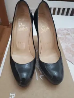 ルブタンハイヒールパンプス36