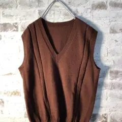 【ヴィンテージ】レトロ Vネック 無地 デザイナーズベスト古着usedBS18