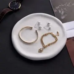 ウェーブトレー アクセサリートレイ ジュエリートレー(ホワイト)
