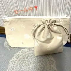 ハンドメイド　ポーチ2点セット　リボンとチョウと花柄プリント
