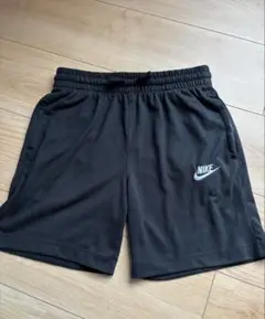 Nike 黒 ハーフパンツ M サイズ140〜150 ナイキ