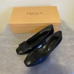 FRESCA ブラック パンプス　ミドルヒール