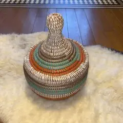 アフリカ　セネガル 蓋付きかご　バスケット