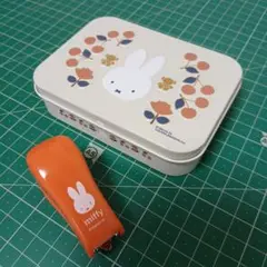 ミッフィー缶