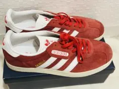 adidas Gazelle レッド/ホワイト スニーカー