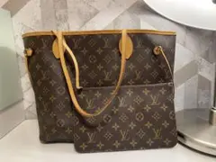 ルイ ヴィトントートバック LV