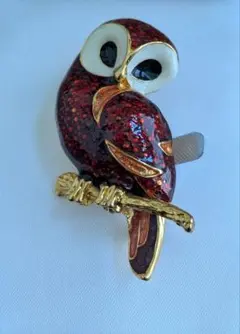 メンフクロウ ブローチ 赤と金色