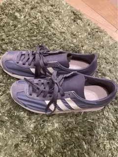 adidas ナイロンスニーカー