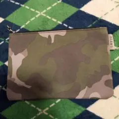 BEAMS 迷彩柄 ポーチ新品！