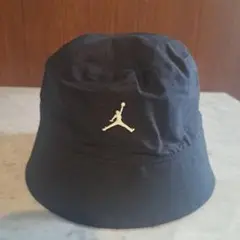 Item thumbnail for item 6670373d-4ce1-42ef-90f8-1f36c05a27bc