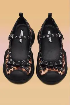 Item thumbnail for item cce33c99-ec16-4506-a4f1-bf6db3888936
