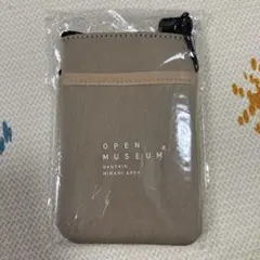 OPEN MUSEUM Triny スマホポーチ ベージュ