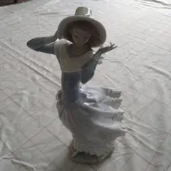 リヤドロ　陶器人形　スペイン　春のそよ風　4936 完品美品　36cm リヤドロ 陶器人形 スペイン 春のそよ風 4936 完品美品 36cm