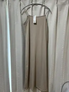GU ベージュ キャミソールワンピース M