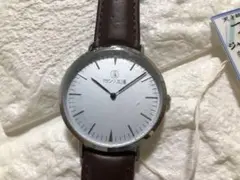 未使用品　フランク三浦　ダニエルウエリントン 腕時計　シルバー　パロディー