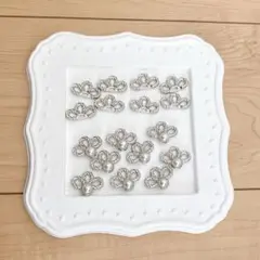 Item thumbnail for item 89fe4f73-f8bf-4c93-990b-a20ebd0bec52