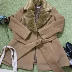 Bye Bye ファー付きムートンコート キャメル M あったかい 冬