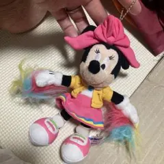 ミニーちゃん　ロックアラウンドザマウス ぬいぐるみバッジ