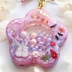 秋空のエゾモモンガ　レジンシャカシャカキーホルダー