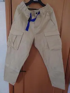 adidas ベージュ カーゴパンツメンズ