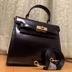 未使用品　ミラショーン　ミニバッグ　2way ブラック　PUレザー　自立型　黒