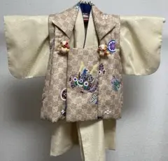 ベージュ　クリーム色　でんち　初節句　お誕生日　お正月　七五三　お宮参り　一歳
