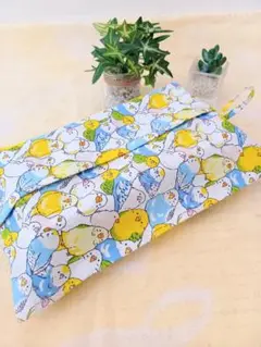 ボックスティッシュカバー(文鳥さんとインコちゃんアイボリー)