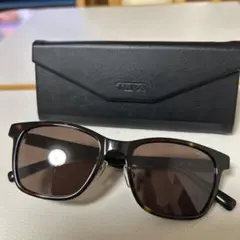 未使用.TUMI サングラス STU125J COL.0710 サイズ52