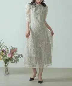 ★新品★ カッティング風フリンジ刺繍ロング丈ワンピース L