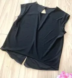 バレエミルバ　ノースリーブトップス 背中開き