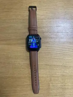 スマートウォッチ　革ベルト　充電器、説明書なし　英語記載