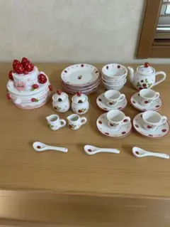 マザーガーデン 野いちご　陶器　ティーセット　ミニチュア　ケーキ
