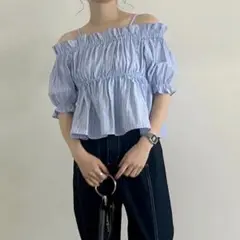 ストライプオフショルシャーリングブラウス