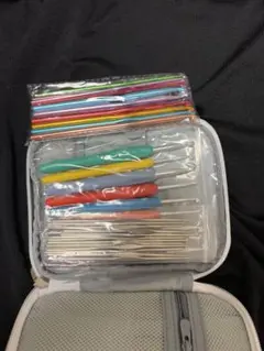 多色かぎ針と手芸用具セット