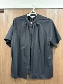 ストレッチシャツ スタンドギャザー