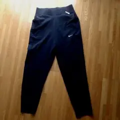 Nike ハイウエストレギンス ブラック