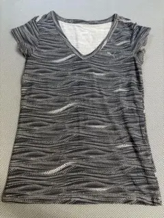 美品PUMATシャツ Mサイズ⚫︎