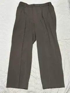 【美品】ユニクロ タックワイドパンツ オリーブ Mサイズ