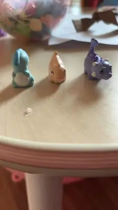恐竜フィギュア 3体セット