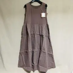 新品　U＆A ノースリーブワンピース　ブラウン