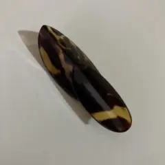 鼈甲羽根型ブローチ