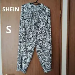 【値下げ】SHEINゼブラ柄 サルエルパンツS 美品レディース