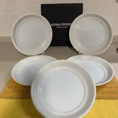 Item thumbnail for item cdbeda2d-76dc-4994-bbc7-5577f2d35eca