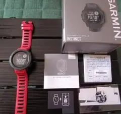 GARMIN INSTINCT スマートウォッチ 中古品。