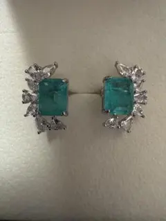 遺品整理　ピアス　水色？ネオン？グリーン？ピアス