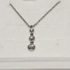 ヨンドシー4℃プラチナ3ストーンダイヤネックレス¥101,200★アガット★エテ