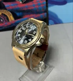 栃木レザー腕時計ベルト×スポーティ腕時計